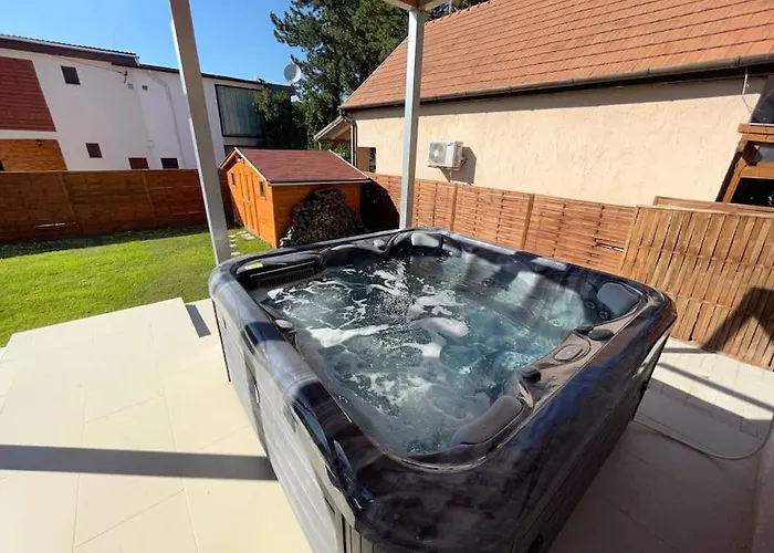 Felix House Case de vacanță *