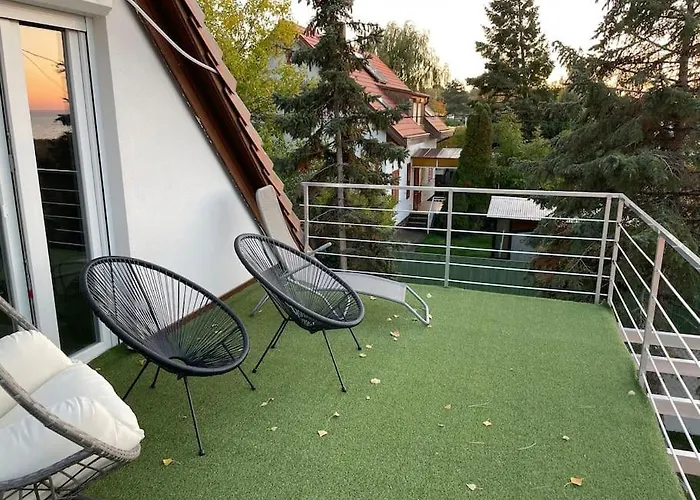 Felix House *
