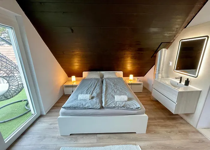 Case de vacanță Felix House Siófok