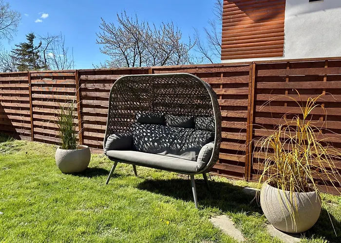 Felix House Case de vacanță